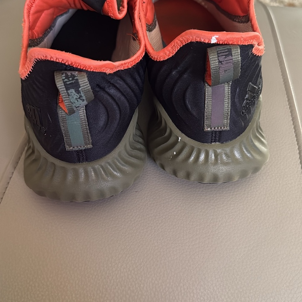 Adidas AlphaBounce Instinct CC M Olive Green Slip On Running‎ Shoes Men's Sz 12 - Picture 4 of 12
